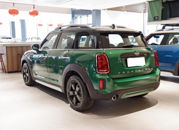 MINI COUNTRYMAN 2022款 改款 1.5T COOPER ALL4 外观   斜后