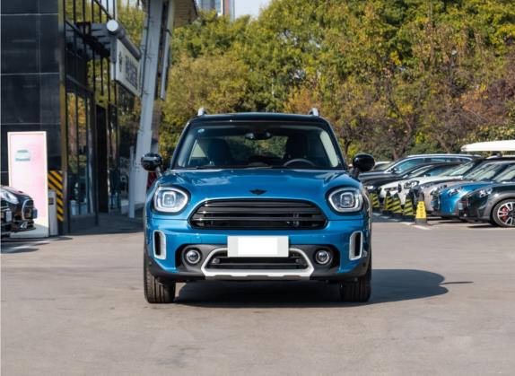 MINI COUNTRYMAN 2022款 改款 1.5T COOPER ALL4 鉴赏家 外观   正前