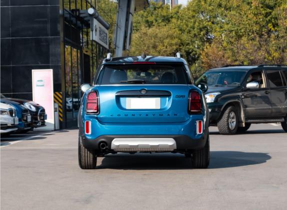 MINI COUNTRYMAN 2022款 改款 1.5T COOPER ALL4 鉴赏家 外观   正后