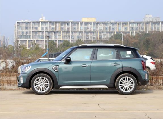 MINI COUNTRYMAN 2022款 改款 2.0T COOPER S 外观   正侧