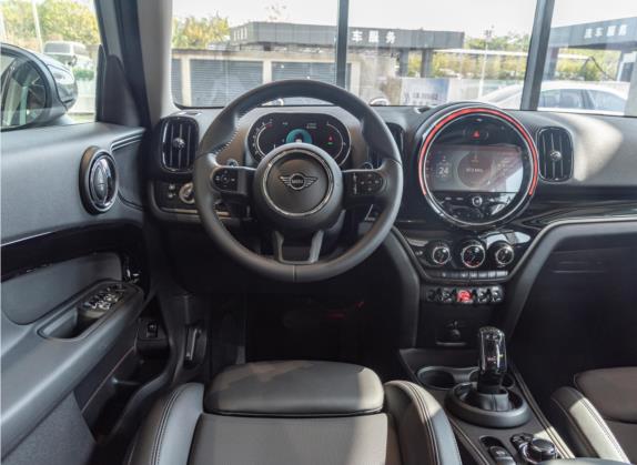 MINI COUNTRYMAN 2022款 改款 2.0T COOPER S ALL4 中控类   驾驶位