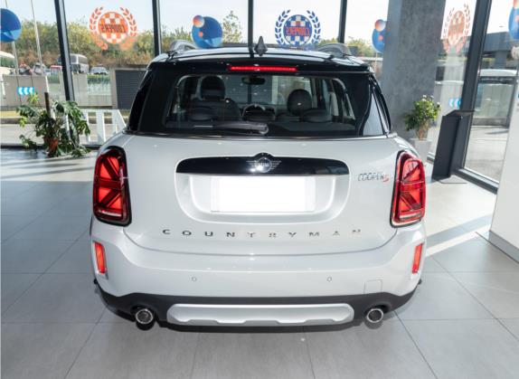 MINI COUNTRYMAN 2022款 改款 2.0T COOPER S ALL4 外观   正后