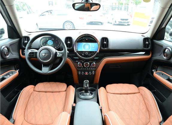 MINI COUNTRYMAN 2023款 1.5T COOPER ALL4 鉴赏家 中控类   中控全图