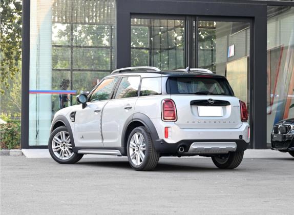 MINI COUNTRYMAN 2023款 1.5T COOPER ALL4 鉴赏家 外观   斜后