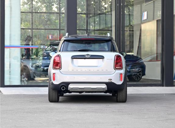 MINI COUNTRYMAN 2023款 1.5T COOPER ALL4 鉴赏家 外观   正后