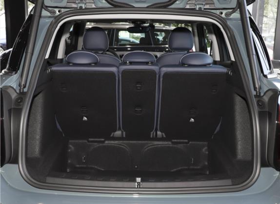 MINI COUNTRYMAN 2023款 2.0T COOPER S ALL4 鉴赏家 车厢座椅   后备厢