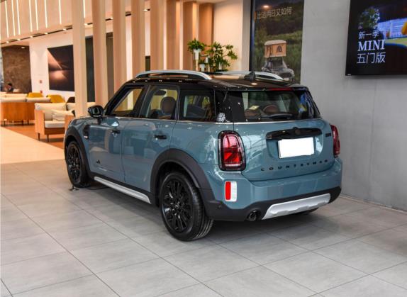 MINI COUNTRYMAN 2023款 改款 1.5T COOPER ALL4 鉴赏家 外观   斜后