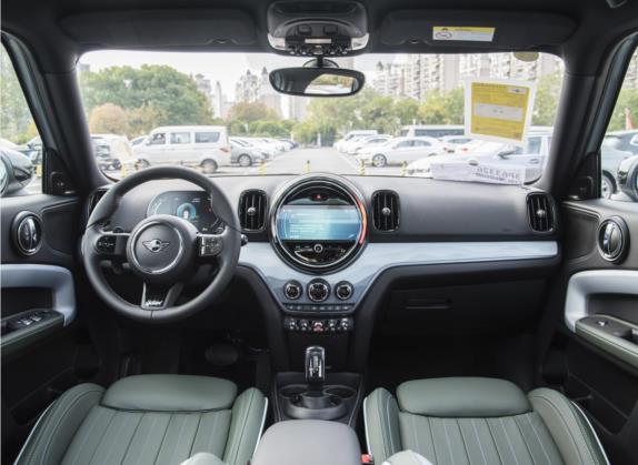 MINI COUNTRYMAN 2023款 2.0T COOPER S ALL4 不羁特别版 中控类   中控全图