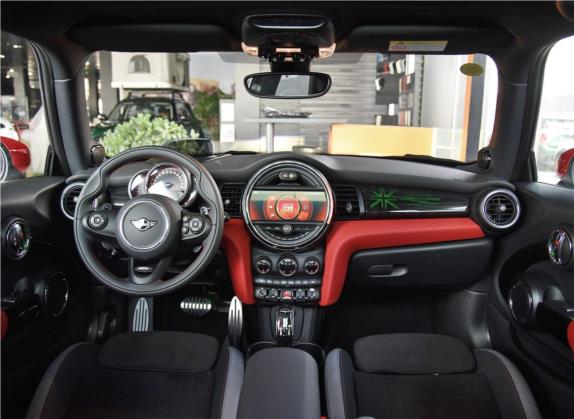 MINI JCW 2020款 2.0T JOHN COOPER WORKS ALL-IN 中控类   中控全图