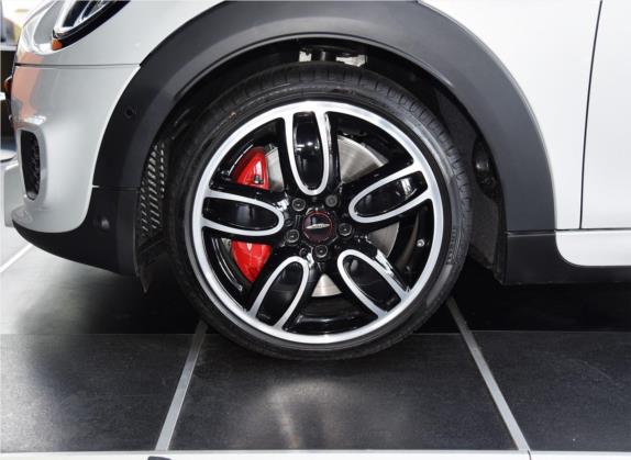 MINI JCW 2020款 2.0T JOHN COOPER WORKS ALL-IN 其他细节类   前轮