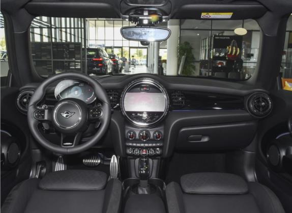 MINI JCW 2022款 改款 2.0T JOHN COOPER WORKS ALL-IN 中控类   中控全图