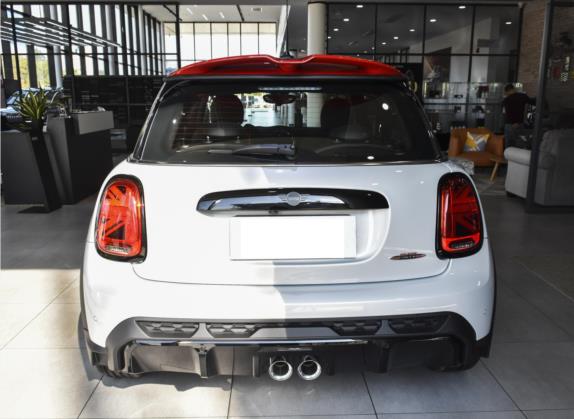 MINI JCW 2022款 改款 2.0T JOHN COOPER WORKS ALL-IN 外观   正后