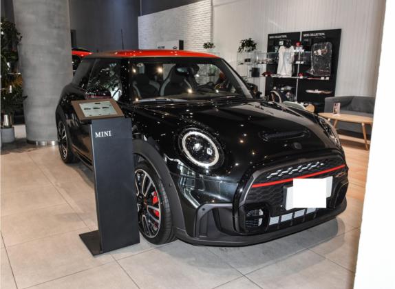 MINI JCW 2023款 2.0T JOHN COOPER WORKS Pat Moss纪念版 外观   正前