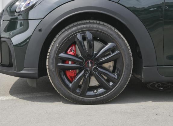 MINI JCW 2023款 2.0T JOHN COOPER WORKS ALL-IN 其他细节类   前轮