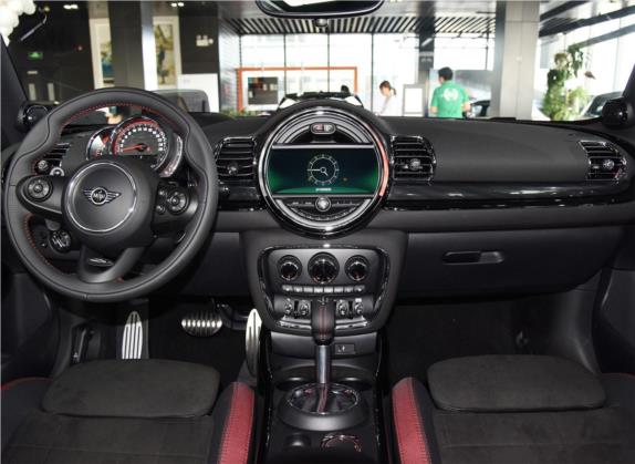 MINI JCW CLUBMAN 2018款 2.0T JOHN COOPER WORKS ALL-IN 中控类   中控台