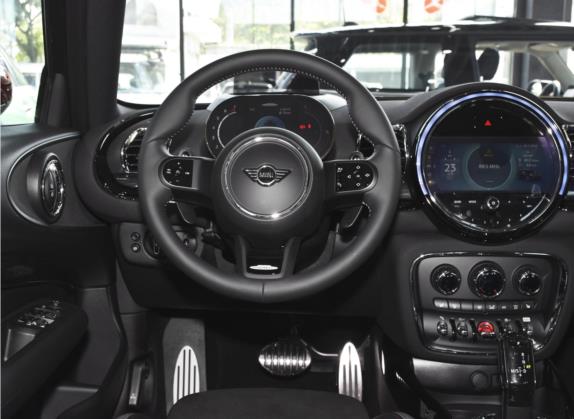 MINI JCW CLUBMAN 2022款 改款 2.0T JOHN COOPER WORKS ALL-IN 中控类   驾驶位
