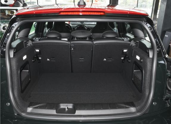 MINI JCW CLUBMAN 2022款 改款 2.0T JOHN COOPER WORKS ALL-IN 车厢座椅   后备厢