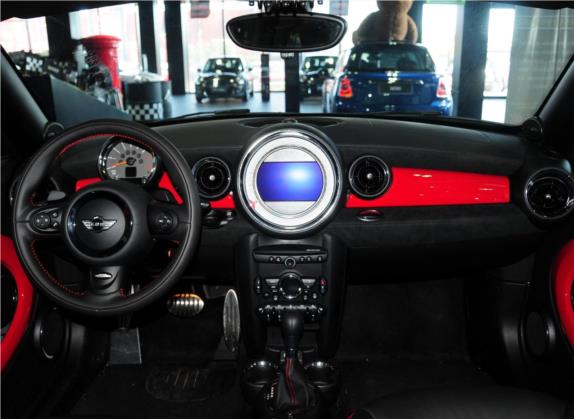 MINI JCW COUPE 2013款 1.6T JOHN COOPER WORKS 中控类   中控全图