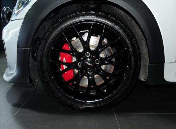 MINI JCW COUPE 2013款 1.6T JOHN COOPER WORKS 其他细节类   前轮