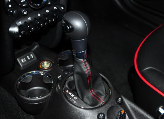 MINI JCW COUPE 2013款 1.6T JOHN COOPER WORKS 中控类   挡把