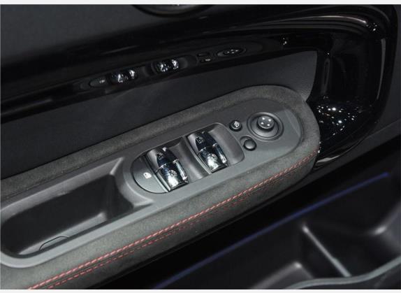 MINI JCW COUNTRYMAN 2020款 2.0T JOHN COOPER WORKS ALL-IN 车厢座椅   门窗控制