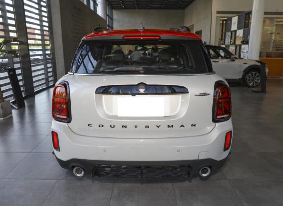 MINI JCW COUNTRYMAN 2023款 2.0T JOHN COOPER WORKS 外观   正后