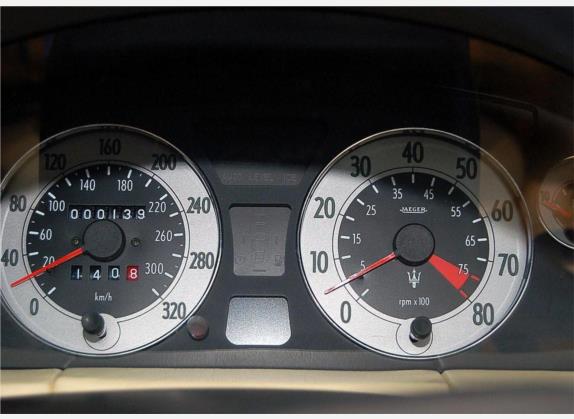 玛莎拉蒂Spyder 2004款 4.2L 敞蓬版 中控类   仪表盘