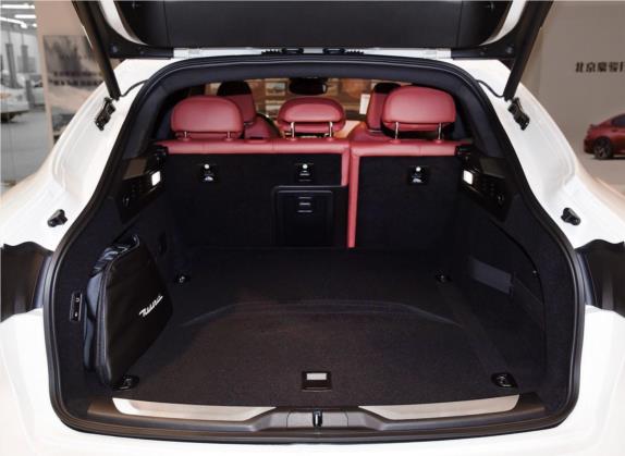 Levante 2018款 3.0T S 运动版 车厢座椅   后备厢