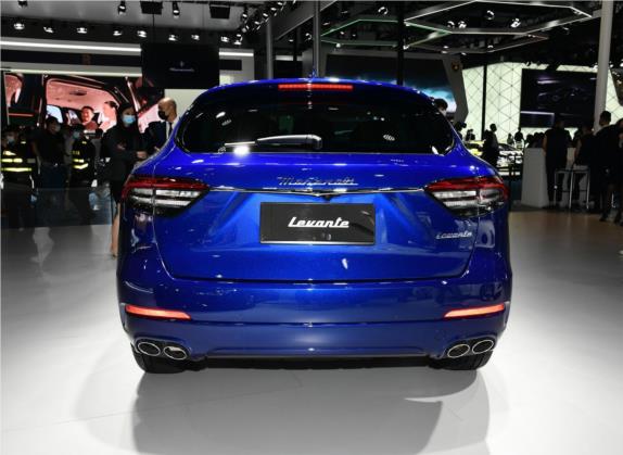 Levante 2022款 2.0T GT锋芒版 外观   正后