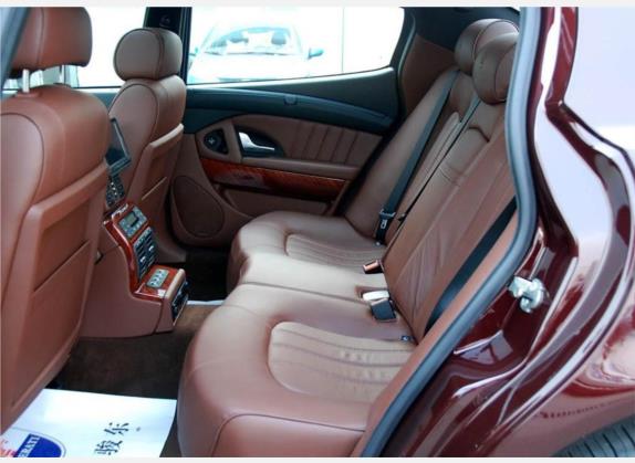 总裁 2008款 4.7L 行政版 车厢座椅   后排空间