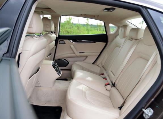 总裁 2013款 3.8T 标准型 车厢座椅   后排空间