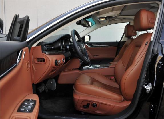 总裁 2015款 3.0T S Q4 车厢座椅   前排空间