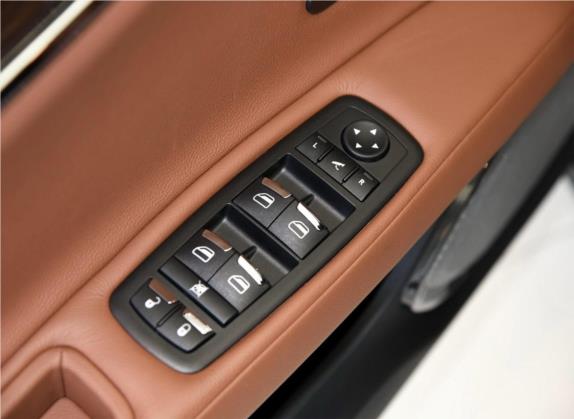 总裁 2015款 3.8T 标准型 车厢座椅   门窗控制