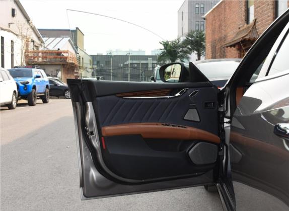 总裁 2019款 3.0T S Q4 豪华版 国VI 车厢座椅   前门板