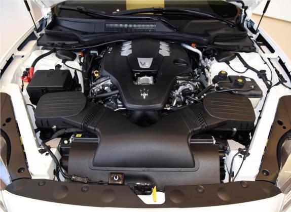 总裁 2021款 3.0T 豪华版 其他细节类   发动机舱
