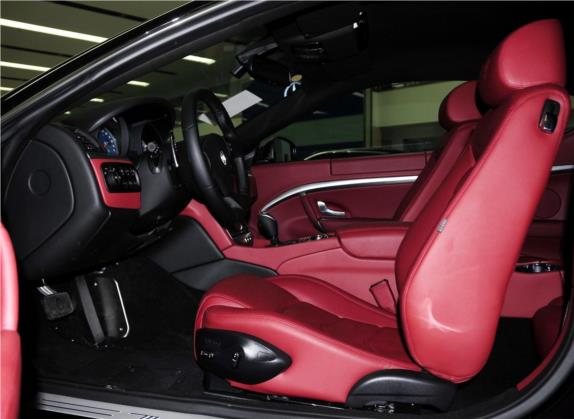 GranTurismo 2007款 4.2L 标准版 车厢座椅   前排空间