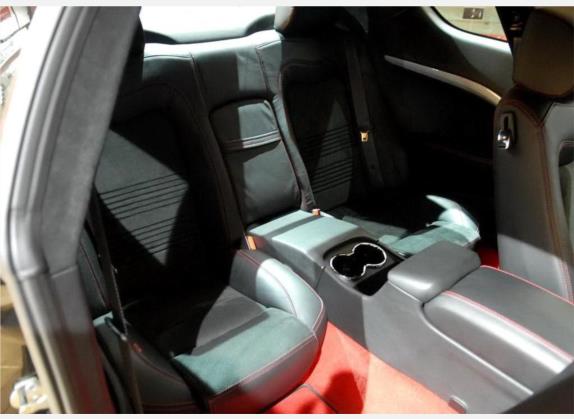 GranTurismo 2008款 4.7L Sport 车厢座椅   后排空间