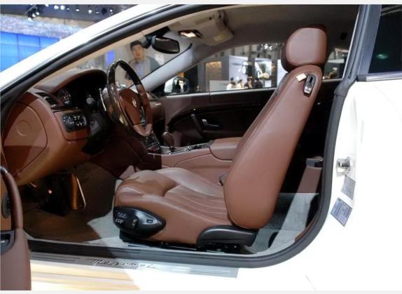GranTurismo 2009款 4.7L Sport Automatic 车厢座椅   前排空间