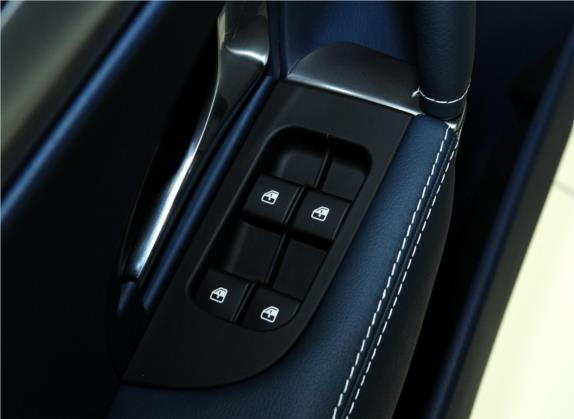 GranCabrio 2012款 4.7L Sport 车厢座椅   门窗控制