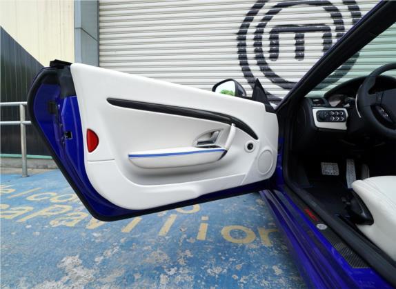 GranCabrio 2015款 4.7L MC 百年纪念版 车厢座椅   前门板