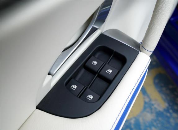 GranCabrio 2015款 4.7L MC 百年纪念版 车厢座椅   门窗控制