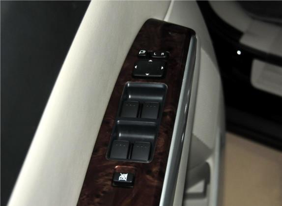 马自达8 2013款 2.5L 精英版 车厢座椅   门窗控制