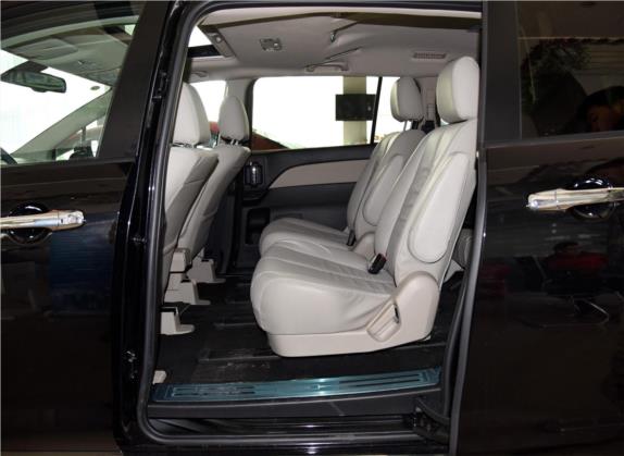 马自达8 2015款 2.5L 领航版 车厢座椅   后排空间