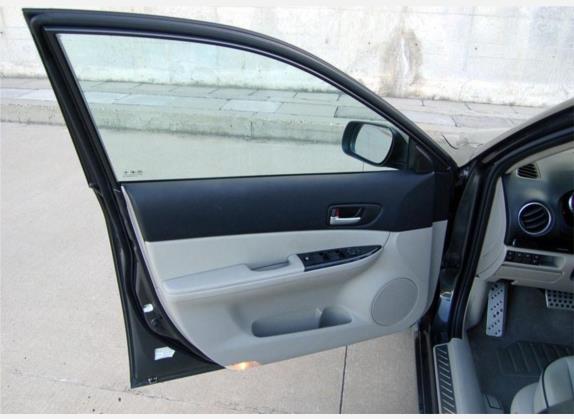 马自达6 2006款 Wagon 2.3L 自动型 车厢座椅   前门板