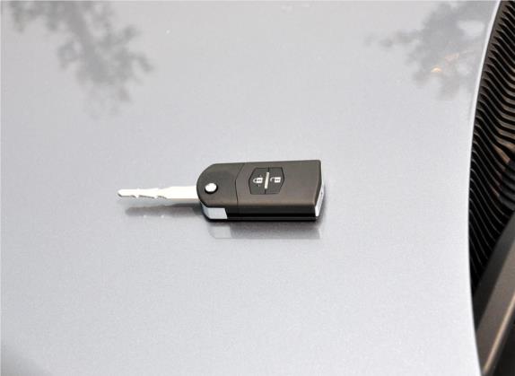 马自达6 2011款 2.0L 自动豪华型 其他细节类   钥匙