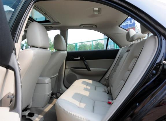 马自达6 2012款 2.0L 自动超豪华型 车厢座椅   后排空间