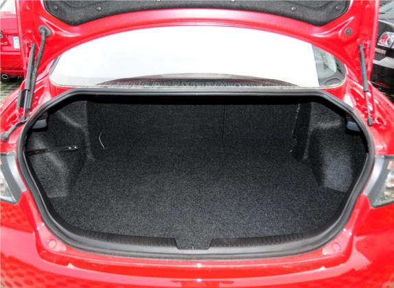 马自达6 2013款 2.0L 自动超豪华型 车厢座椅   后备厢