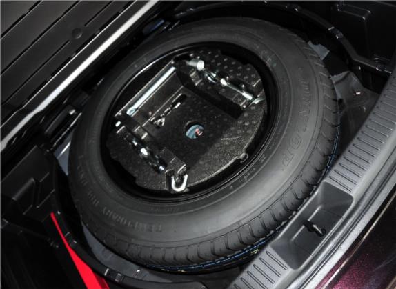 马自达CX-7 2014款 2.5L 2WD 尊贵版 其他细节类   备胎