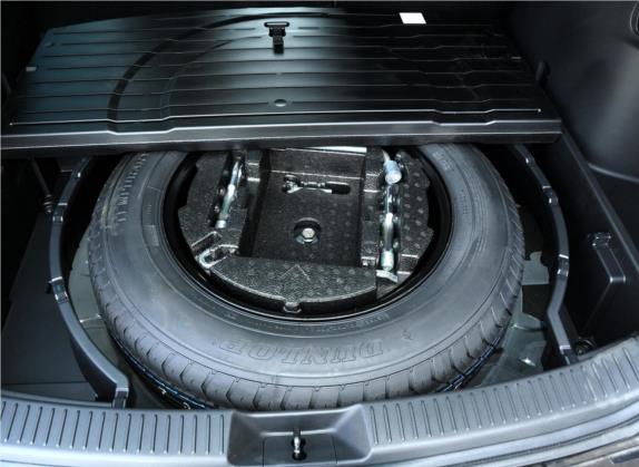 马自达CX-7 2014款 2.5L 2WD 豪华版 其他细节类   备胎