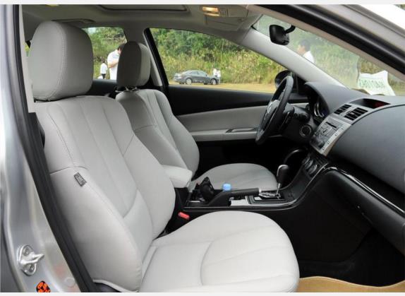 睿翼 2009款 2.5L 自动尊贵版 车厢座椅   前排空间